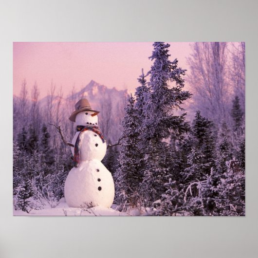 Sunset Snowman in het wintergebergte Poster (Voorkant)