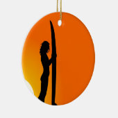 Sunset Surfer Girl met surfboard Keramisch Ornament (Rechts)