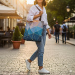 Sunset tas. Geometrische canvas tas<br><div class="desc">Breng levendige energie in uw dagelijkse stijl met deze op zonsondergang geïnspireerde canvas tas, met een gedurfd geometrisch driehoekspatroon in rijke tinten blauw, sinaasappel en goud. Het opvallende kleurenpalet in combinatie met delicate, met goud omzoomde lijnen creëer heeft een modern en elegant design. Dit veelzijdige accessoire is ideaal voor winkeluitstapjes,...</div>