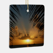 Sunset Through Palm Fronds Tropical Seascape Keramisch Ornament (Rechts)