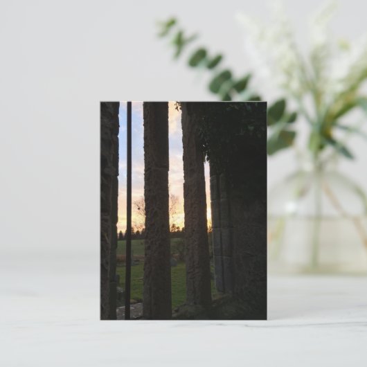 Sunset Through the Ruins of a Medieval Window Briefkaart (Staand voorkant)