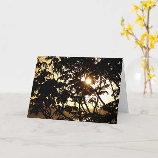 Sunset Through Trees I Tropical Photography Kaart (Gele Bloem)