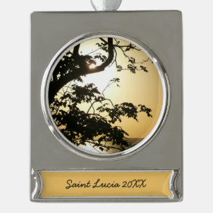 Sunset Through Trees II Tropische fotografie Verzilverd Banner Ornament