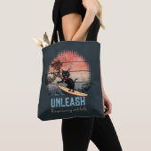 Sunset Wave-Riding Cat Tote Bag (Dichtbij)