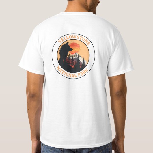 Sunset Wolf Art, Yellowstone National Park, Circle T-shirt (Achterkant)