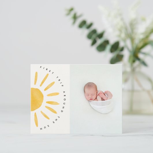 Sunshine 1e reis rond de zon Verjaardag uitnodigen Briefkaart (Staand voorkant)