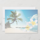 Sunshine Beach Palm Trees Plumerias Wedding Invite Kaart (Achterkant)