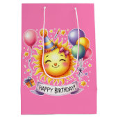 Sunshine Custom Naam Happy Birthday Pink Medium Cadeauzakje (Achterkant)