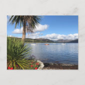 Sunshine in Schotland. Baai met palmbomen en jacht Briefkaart (Voorkant)