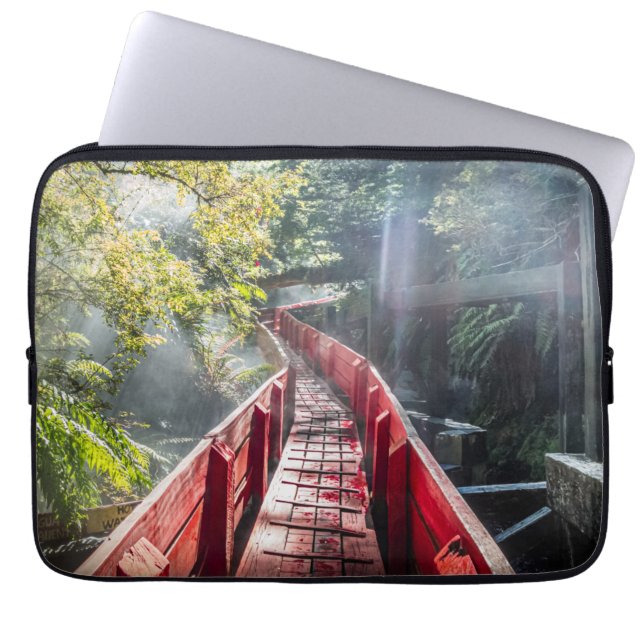Sunshine in Termas Geometricas, Conaripe, Chil Laptop Sleeve (Voorkant)