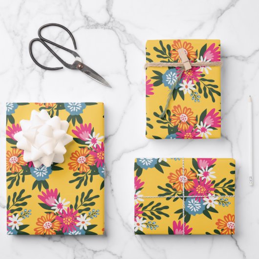 Sunshine Soiree | Geel Speelse Bloemen Inpakpapier Vel (Voorkant)