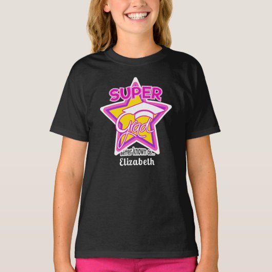 Super Afstudeerder Pink-On Dark-Personalize Naam e T-shirt (Voorkant)
