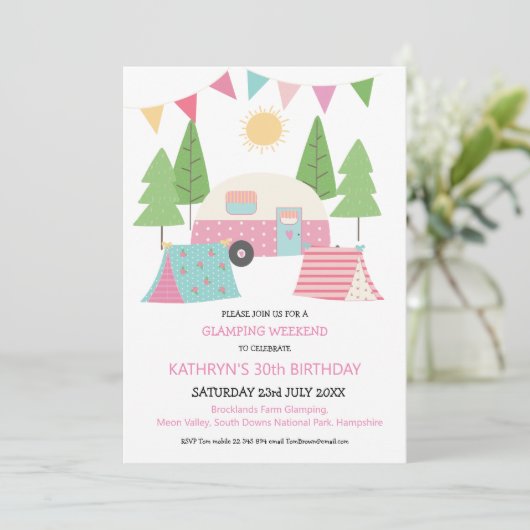 Super Cute Glamping/Camping Birthday Weekend Kaart (Staand voorkant)