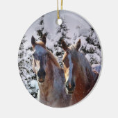 Super Cute Horse Paar in de sneeuwkerst Keramisch Ornament (Links)