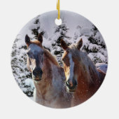 Super Cute Horse Paar in de sneeuwkerst Keramisch Ornament (Achterkant)