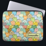 Super Cute Personalized Cat Laptop Sleeve<br><div class="desc">Kute persoonlijke kat-laptophoes - Deze schattige laptophoes met een kat met meerdere kleuren zal zeker een vuurhit zijn voor uw kattenliefhebbers. We moeten de kat uit de tas laten omdat deze persoonlijke laptophoes slechts een absoluut 'doorschijnende' aanvulling is op uw drukke planning. Ook een geweldig idee voor die gekke kattencadeau...</div>