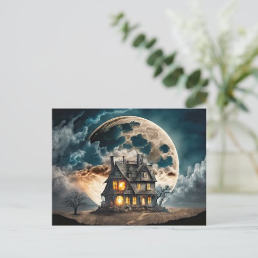 Super griezelig spookhuis onder een volle maan briefkaart (Staand voorkant)