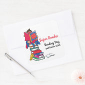 Super lezer jongen op boeken leesdag vierkante sticker (Envelop)