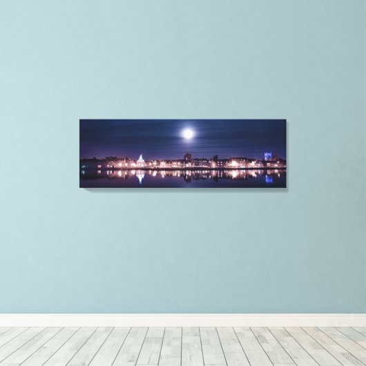 Super maan stijgt over Kings Lynn's nachthaven Canvas Afdruk (Insitu (Houten vloer))