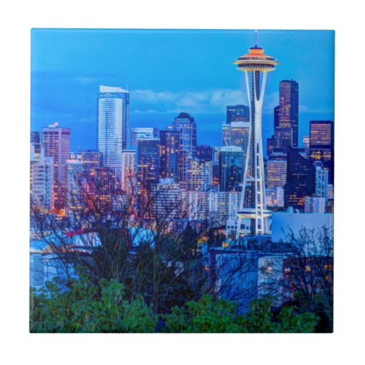 Super Moon opkomend nabij de skyline van Seattle Tegeltje (Voorkant)