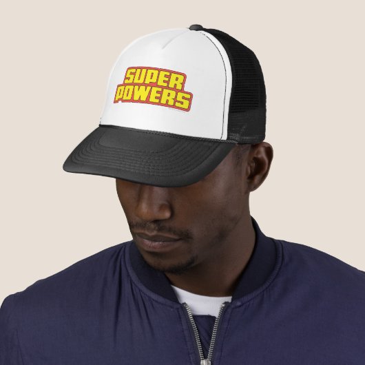 Super Powers™ Logo geel Trucker Pet (In situ)