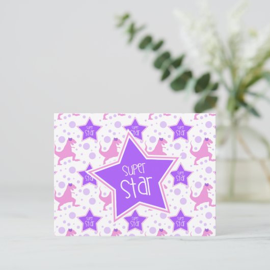 Super Star Dinosaur Briefkaart in Paarse en roze (Staand voorkant)