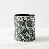 Supergirl Black en White Collage Tweekleurige Koffiemok (Center)