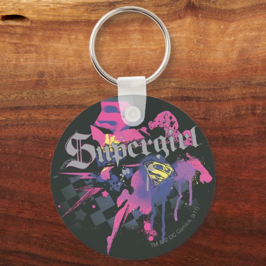 Supergirl Checkered Splatter Sleutelhanger (Voorkant)