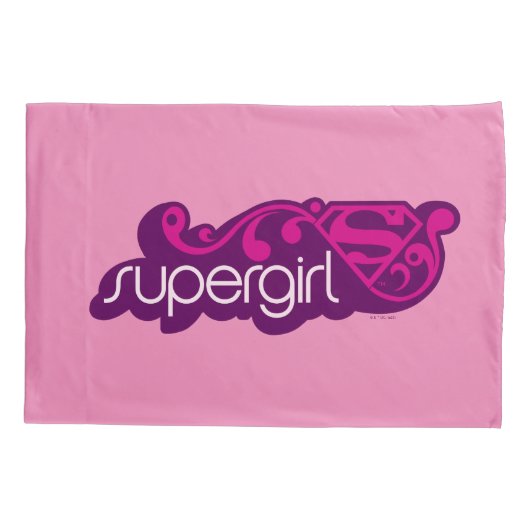 Supergirl Groovy Naam en S-Shield Kussensloop (Achterkant)