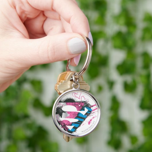 Supergirl Hearts Logo Sleutelhanger (Hand)