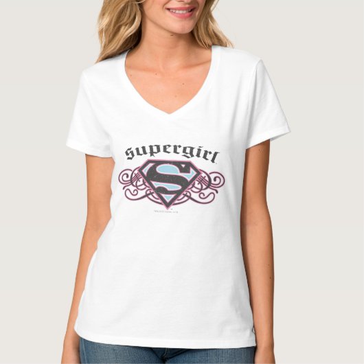 Supergirl Pin Strips Black en Roze T-shirt (Voorkant)
