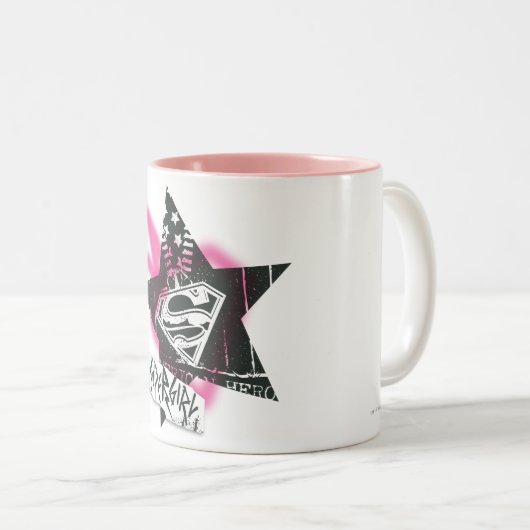 Supergirl roze verfster tweekleurige koffiemok (Voorkant rechts)