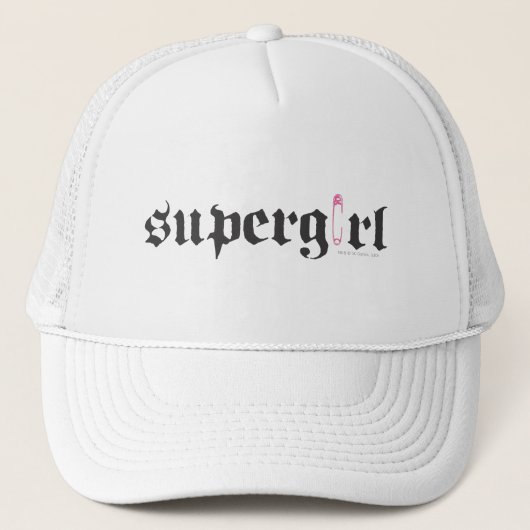 Supergirl Safety Pin Letter Trucker Pet (Voorkant)