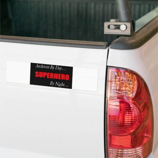 Superheld Archivist Bumpersticker (Op Truck)