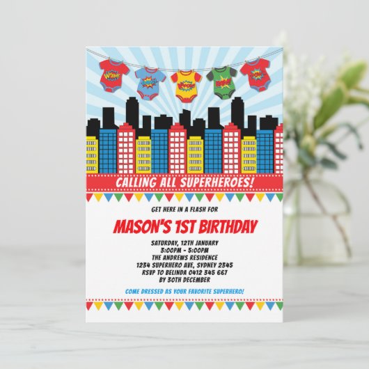 Superheld Boy 1st Birthday Cityscape Comic Kaart (Staand voorkant)