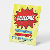 Superheld Comic Book Any Age Birthday Welkom Reclamebord Met Voetstuk (Voorkant)