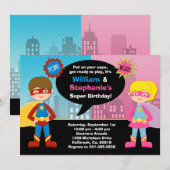 Superheld en Super Girl Birthday Party Invitation Kaart (Voorkant / Achterkant)