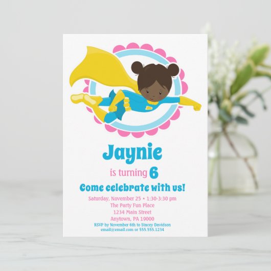 Superheld Girl - Afrikaanse Amerikaanse Birthday P Kaart (Staand voorkant)