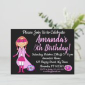 Superheld Girl Birthday Uitnodiging (Staand voorkant)