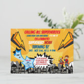 Superheld Halloween Cartoon Comic Invitation Kaart (Staand voorkant)