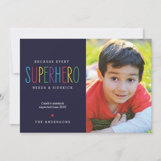 Superheld heeft behoefte aan een mededeling over d aankondiging (Voorkant)