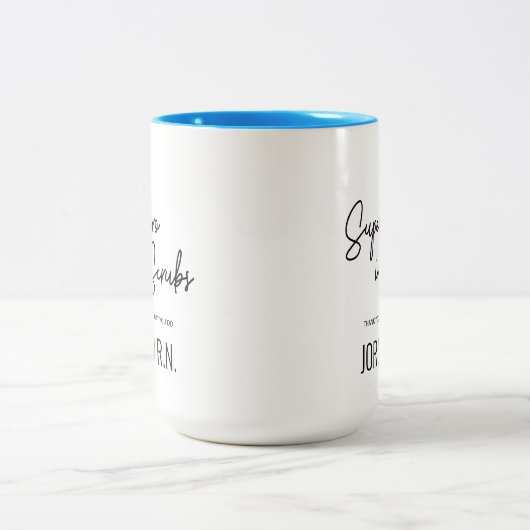 Superheld in Scrubs Gepersonaliseerd Bedankt verpl Tweekleurige Koffiemok (Center)