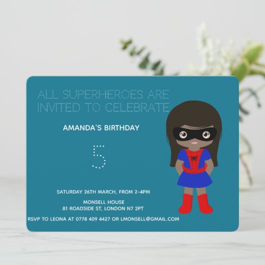 Superheld Kinder Girls Birthday Party Invitation Kaart (Staand voorkant)