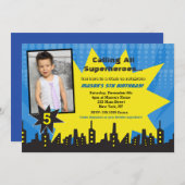 Superheld Photo Birthday Party Invitations Kaart (Voorkant / Achterkant)