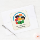 Superhelden houden van het lezen van persoonlijke vierkante sticker (Envelop)