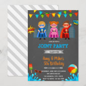 Superhelden poolparty kaart (Voorkant / Achterkant)