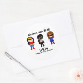 SUPERHERO Black Outline - United for SHE Ronde Sticker (Envelop)
