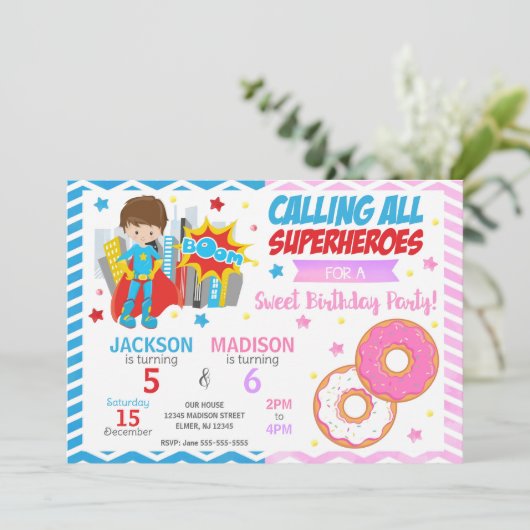 Superhero & Donut Joint Birthday Invitation Kaart (Staand voorkant)