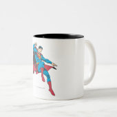 Superman 20 tweekleurige koffiemok (Voorkant rechts)