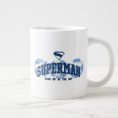 Superman aan de overkant van het Wereldbol Grote Koffiekop (Rechts)